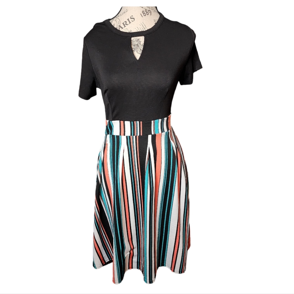 Yathon Womens Black and Striped Flared A-Line Swing Dress Size Medium